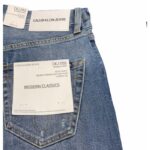 Calvin Klein Jeans M 3