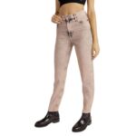 Calvin Klein Jeans Mom 7